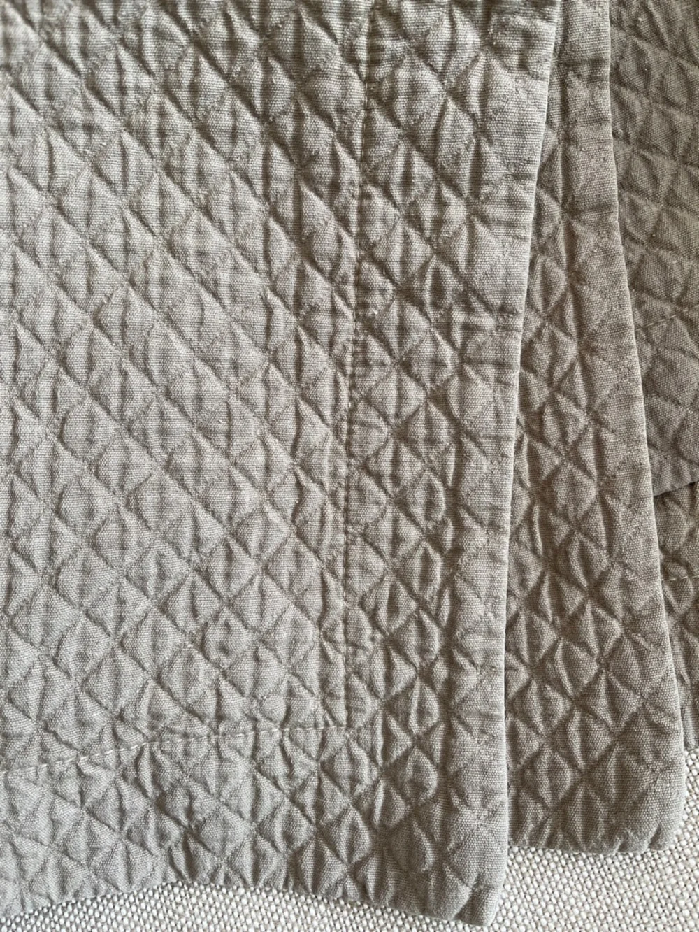 Restoration Hardware Set of 2 Diamond Quilted Pillow Shams Cotton 28x34